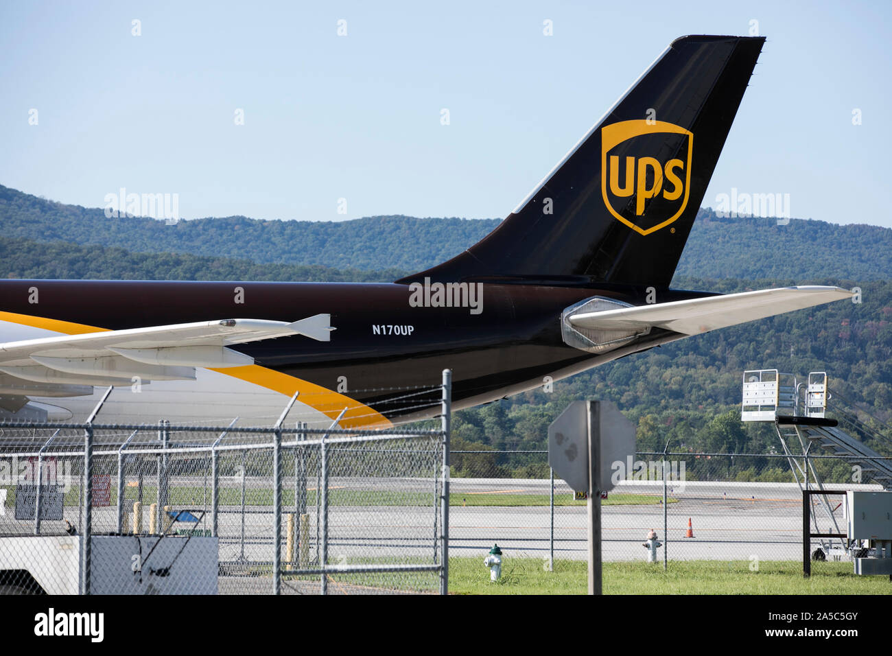 Un UPS (United Parcel Service) Airlines Airbus A300 avion cargo à Roanoke, Virginie le 15 septembre 2019. Banque D'Images