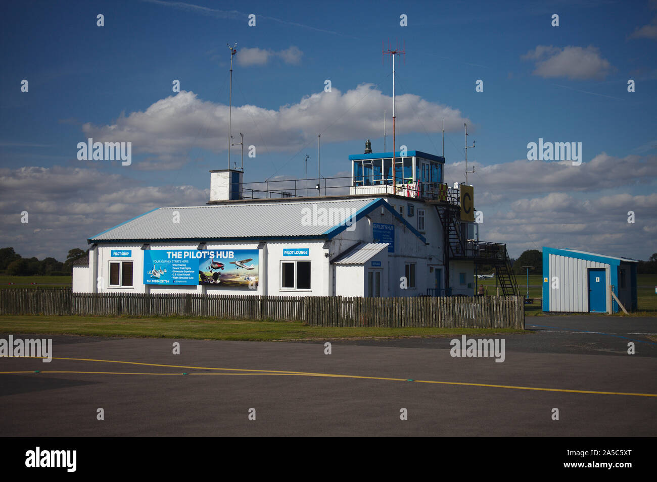 Tour de contrôle. Wolverhampton Halfpenny Green Airport. South Staffordshire. UK Banque D'Images