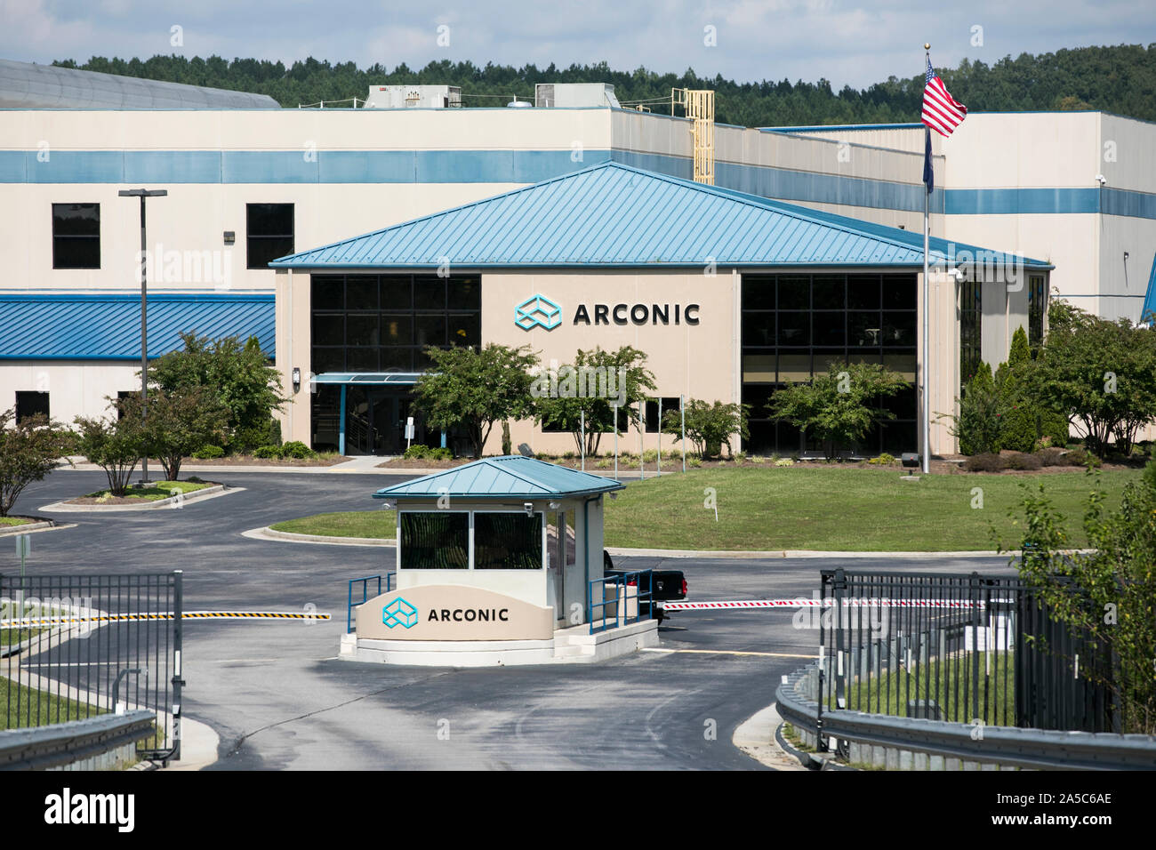Un logo affiche à l'extérieur d'un établissement occupé par Arconic à Martinsville, Virginie le 15 septembre 2019. Banque D'Images