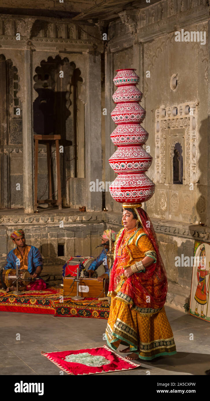 Spectacles traditionnels à Udaipur Banque D'Images