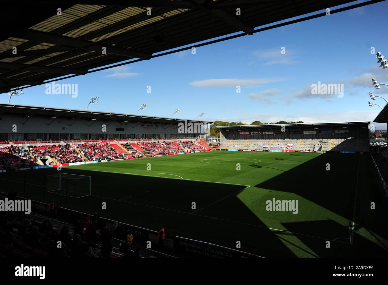 Une vue générale de Leigh Sports Village avant la coupe de la ligue continentale de la femme Groupe C match à Leigh Sports Village. Banque D'Images