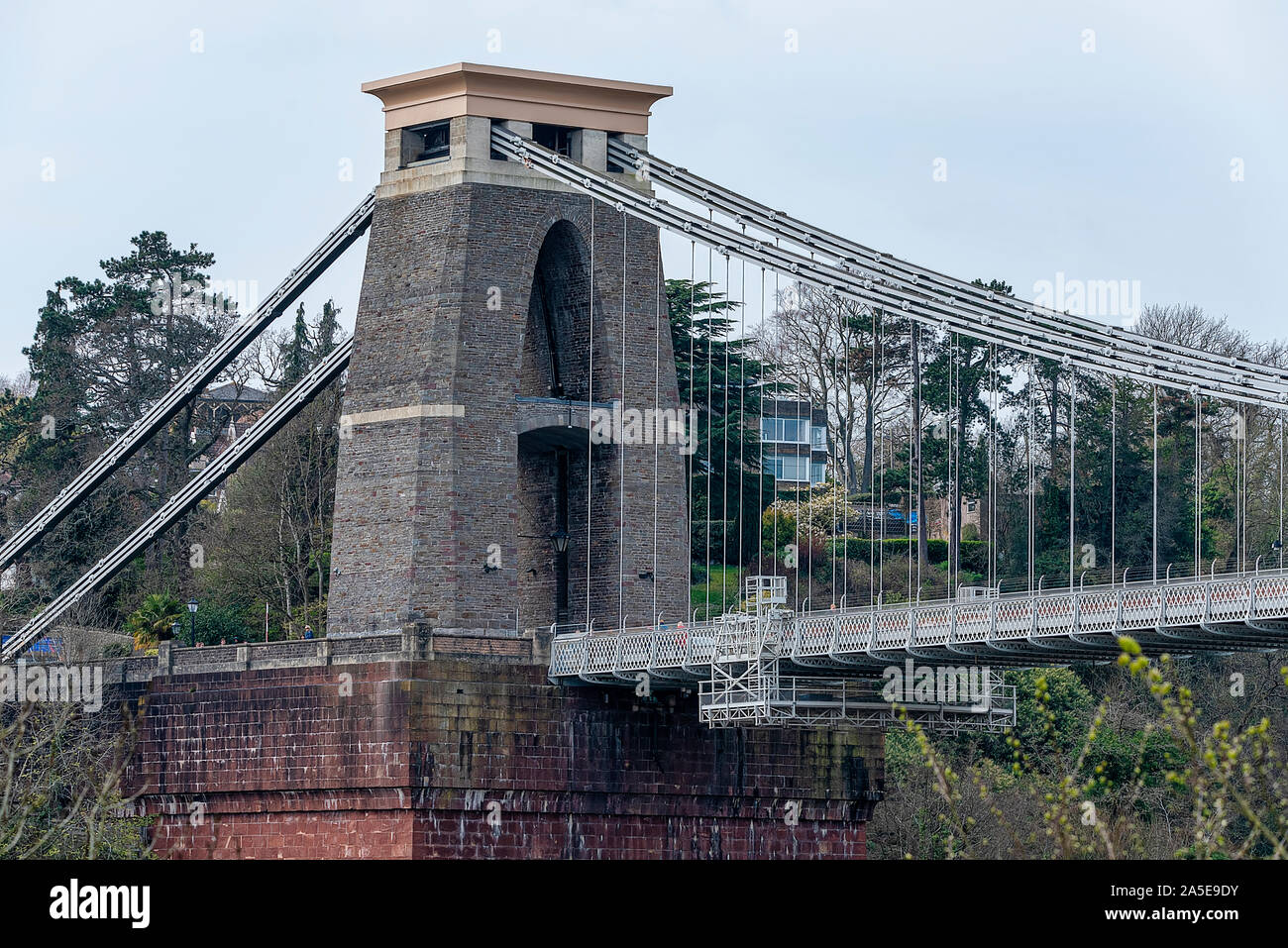 Bristol, Royaume-Uni, avril 2019 - Support tour de Bristol, pont suspendu enjambant la Gorge d'Avon Banque D'Images