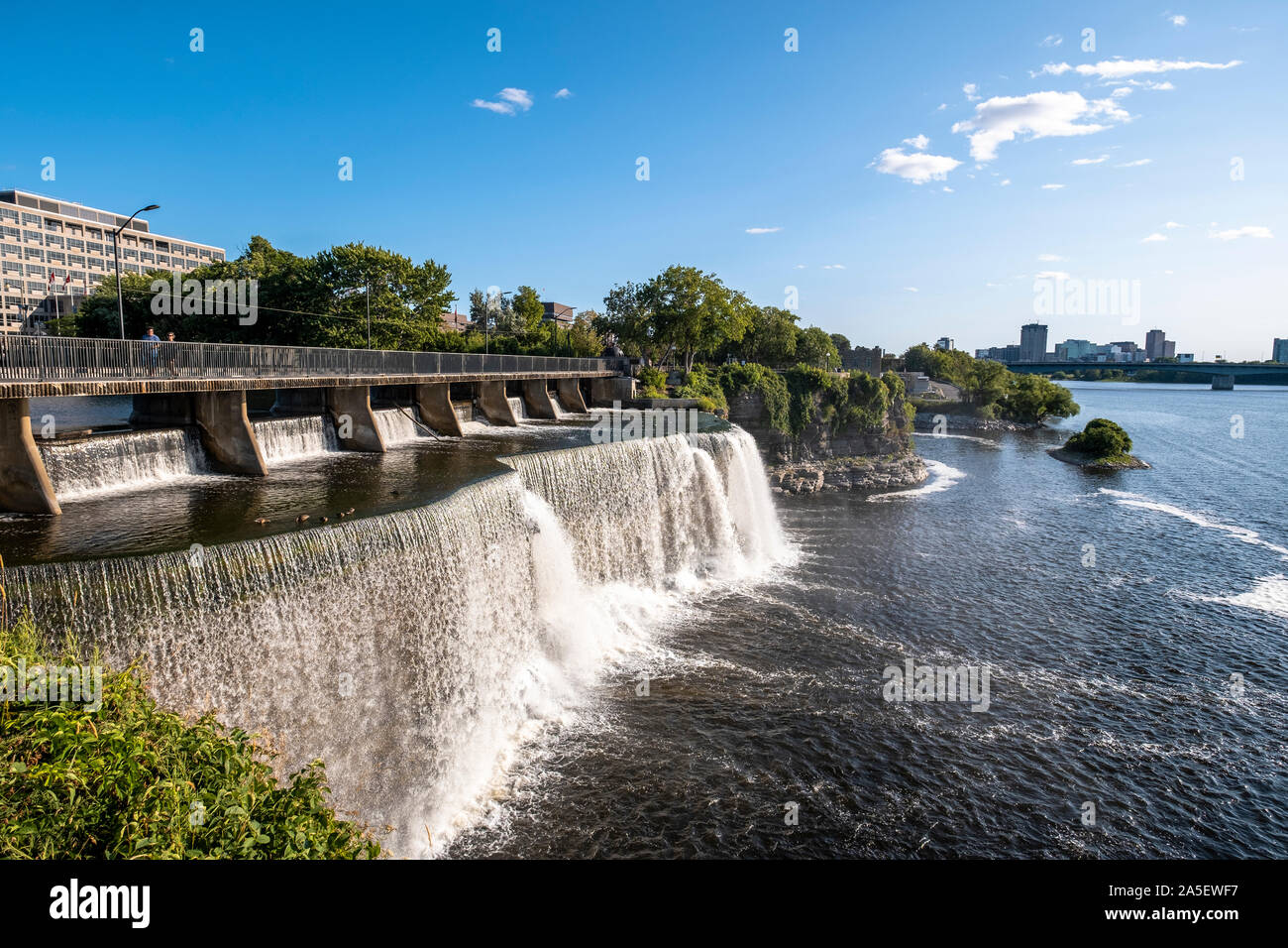 Chute Rideau Parc des chutes rideau Banque de photographies et d’images à haute ...