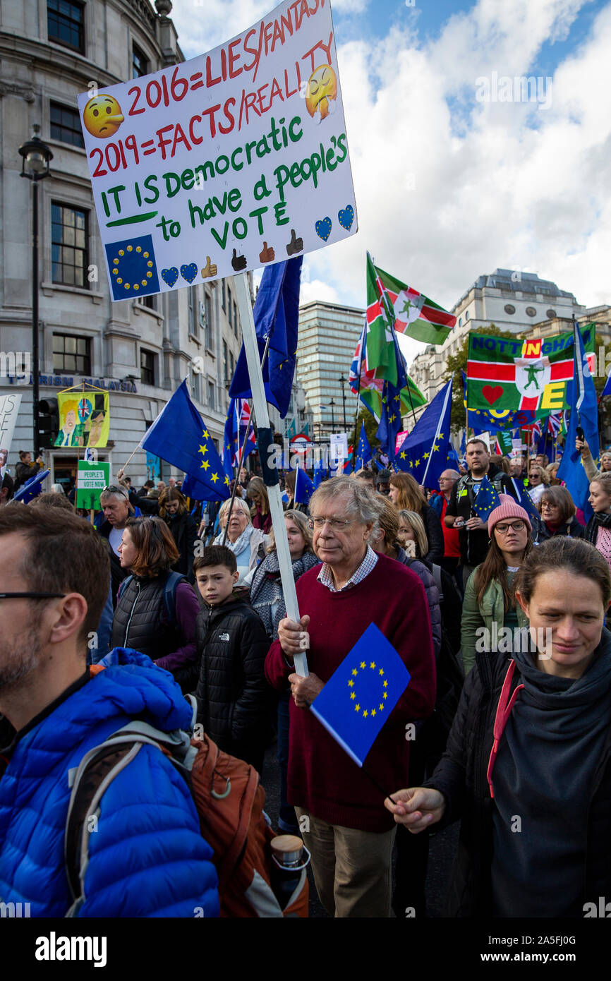 Londres, Angleterre, 19 octobre 2019 ; vote du peuple Manifestation demandant un deuxième référendum sur Brexit. Banque D'Images