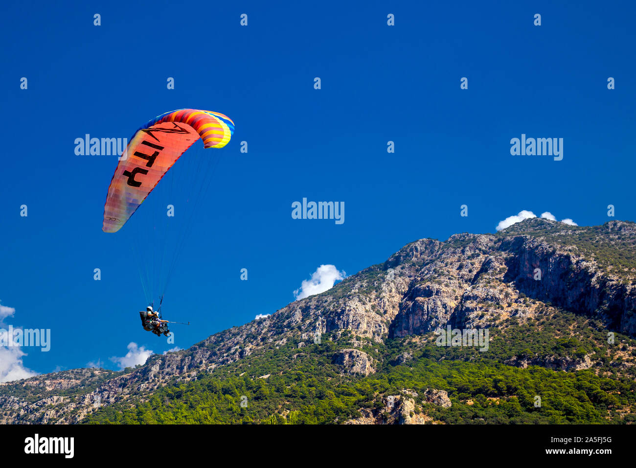 Les gens parachute de Oludeniz, Riviera turque, Turquie Banque D'Images
