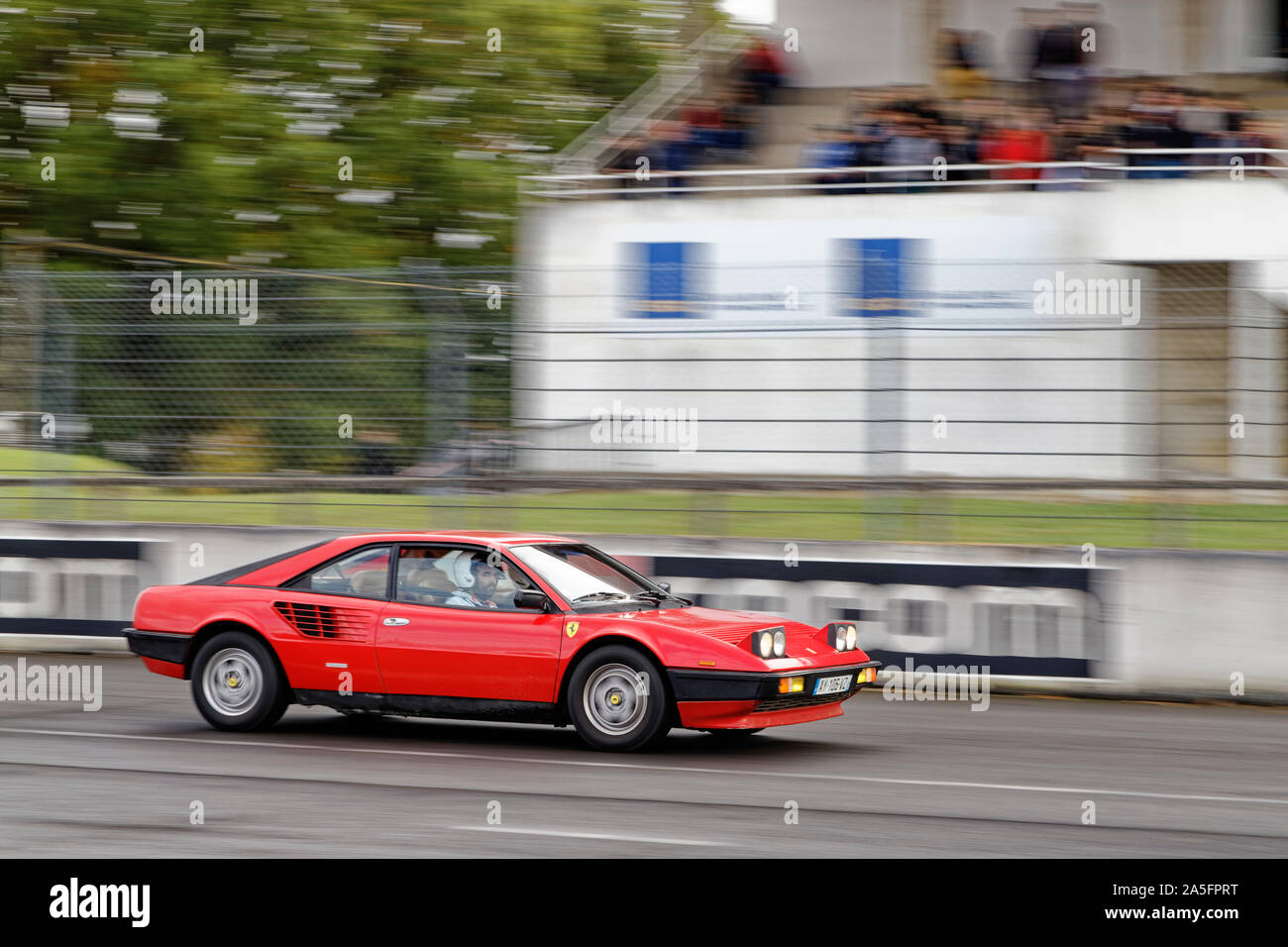 La France, de Linas-Montlhéry. 19 Oct, 2019. Rencontre italienne 2019, l'Autodrome de Linas-Montlhéry le circuit mythique de Linas-Montlhéry, en France. Banque D'Images