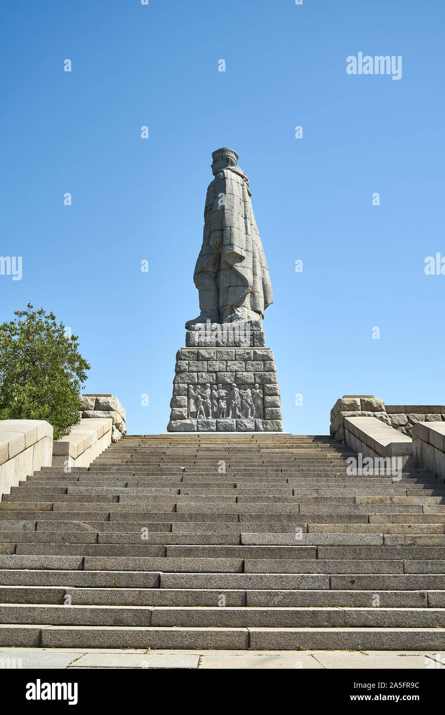 PLOVDIV, BULGARIE - Juillet 02, 2019 : Monument d'un soldat soviétique-libérateur (Aliocha) sur Bunarjik Hill. Plovdiv est la deuxième plus grande ville de Bulgarie. Banque D'Images