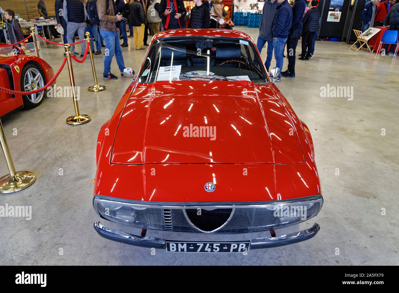 La France, de Linas-Montlhéry. 19 Oct, 2019. Rencontre italienne 2019, l'Autodrome de Linas-Montlhéry le circuit mythique de Linas-Montlhéry, en France. Banque D'Images