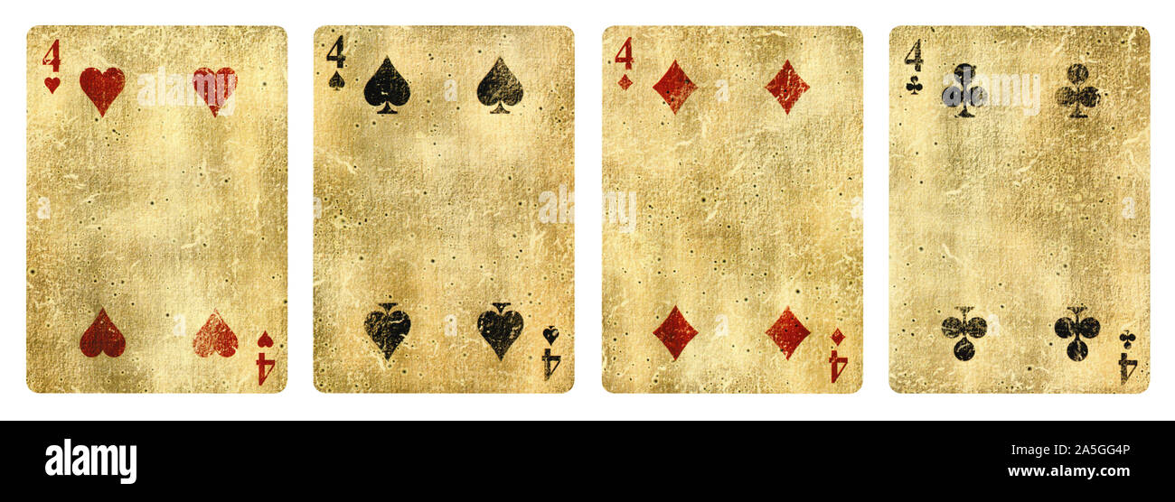 Quatre cartes à jouer Vintage isolé sur fond blanc, montrant quatre de chaque couleur - Coeurs, clubs, bêches et diamants. Banque D'Images