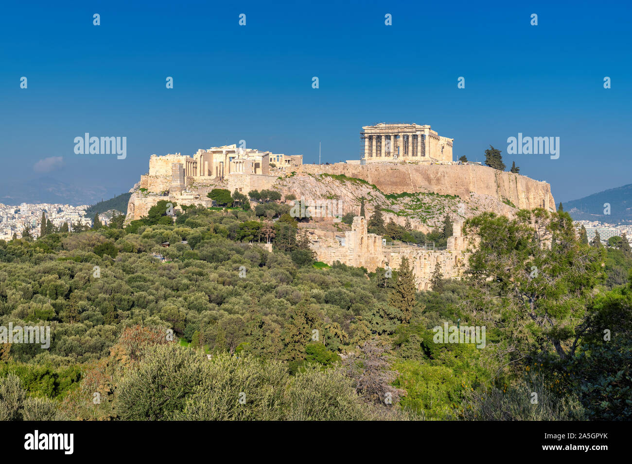 Le temple du Parthénon dans Acropole d'Athènes au coucher du soleil, Athènes, Grèce. Banque D'Images