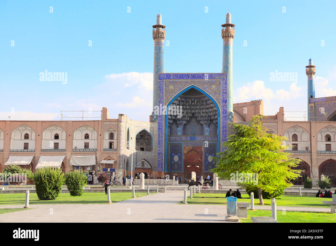 Sur la mosquée d'Imam de Naqsh-e Jahan Shah (Square Square, Place Imam), deuxième plus grande place du monde, Isfahan, Iran. Les sites du patrimoine mondial de l'UNESCO Banque D'Images