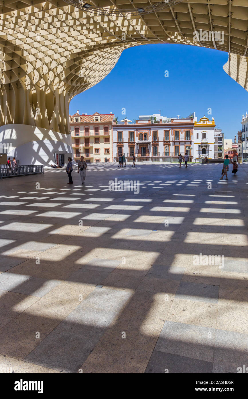 Damier sur le plancher de la Setas de Séville en Espagne Banque D'Images