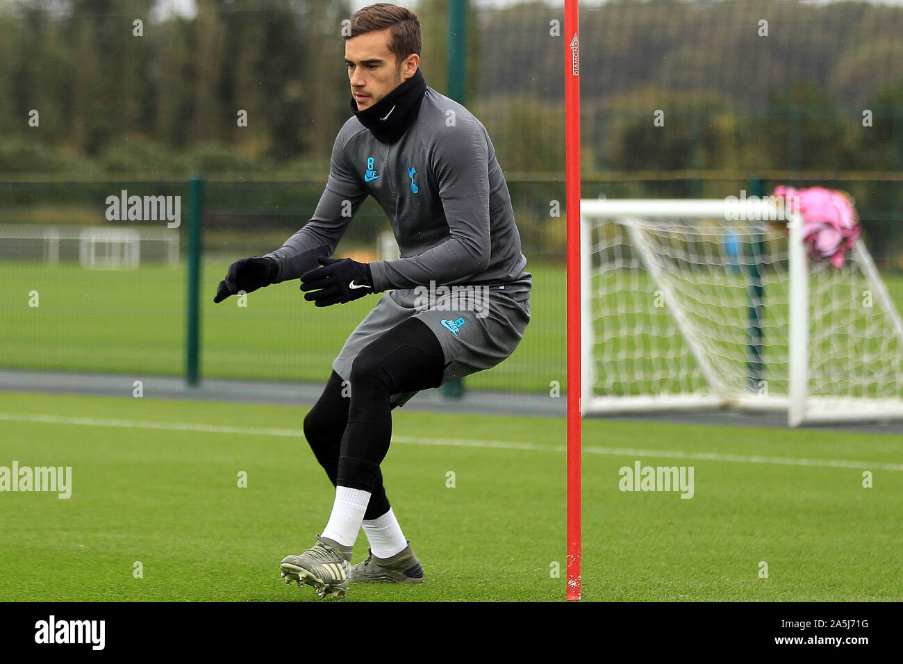 Londres, Royaume-Uni. 21 Oct, 2019. Harry cligne de Tottenham Hotspur en action au cours de la formation .Ligue des Champions, Tottenham Hotspur FC à l'entraînement de l'équipe Tottenham Hotspur Training Centre à Enfield, Londres, le lundi 21 octobre 2019. L'équipe de formation de demain sont avant le match contre l'étoile rouge de Belgrade, ce droit ne peut être utilisé qu'à des fins rédactionnelles. Usage éditorial uniquement, licence requise pour un usage commercial. Aucune utilisation de pari, de jeux ou d'un seul club/ligue/dvd publications pic par Steffan Bowen/Andrew Orchard la photographie de sport/Alamy live news Banque D'Images