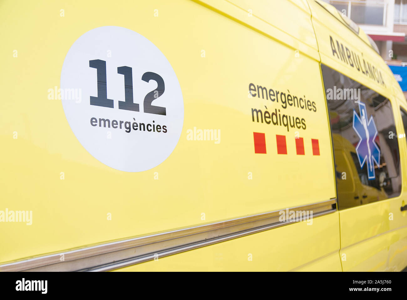 Barcelone, 20 octobre : 112 transports service médical pendant les émeutes indépendantistes à Barcelone Banque D'Images