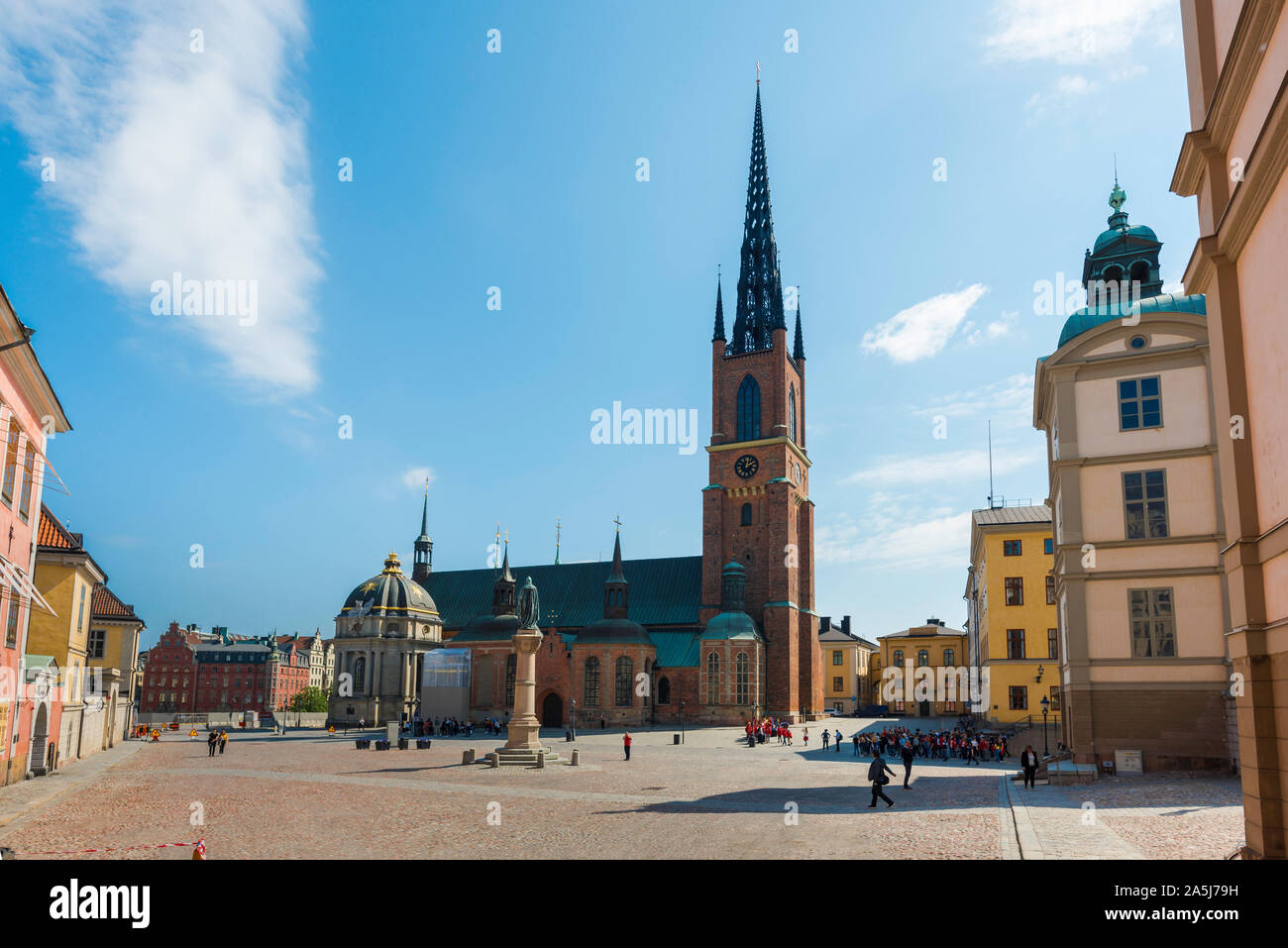 Eglise Riddarholmen, vue de la Riddarholmskyrkan (13e siècle) Église de Birger Jarls carré sur l'île de Riddarholmen dans le centre de Stockholm, en Suède. Banque D'Images