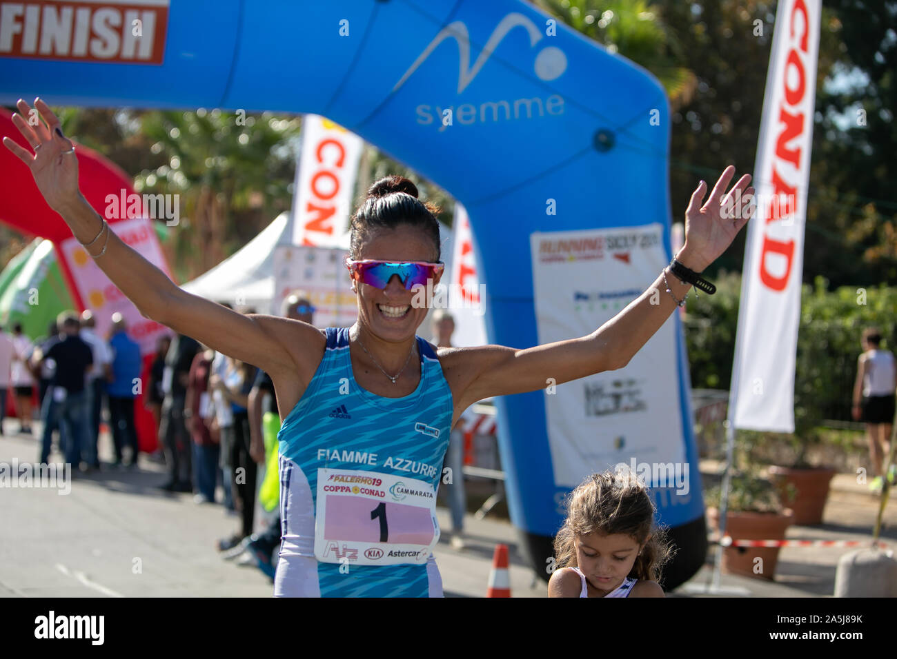 Palerme, Italie. 20 Oct, 2019. L'exécution de la Sicile 2019 - Anna Incerti remporte le Semi Marathon à Palerme. (Photo de Antonio Melita/Pacific Press) Credit : Pacific Press Agency/Alamy Live News Banque D'Images