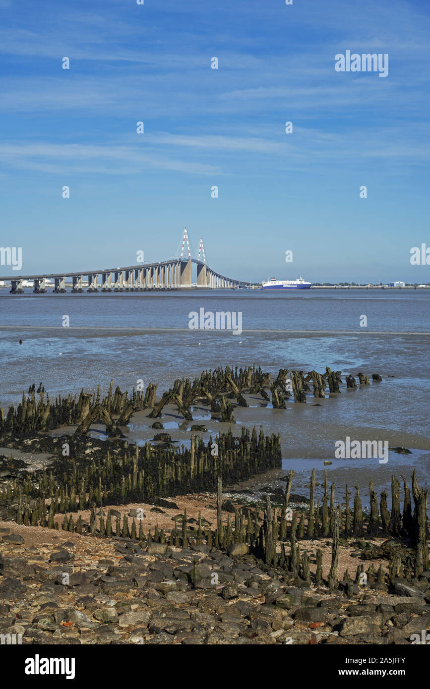 Le Pont de St-Nazaire / le pont de Saint-Nazaire, pont enjambant le fleuve Loire, Loire-Atlantique, France Banque D'Images