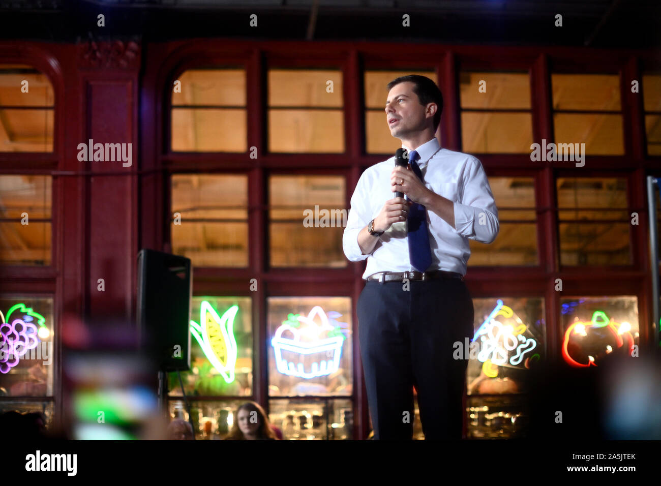 La présidence démocratique South Bend, Indiana Maire Pete Buttigieg est titulaire d'un rassemblement à Philadelphie, PA. Banque D'Images