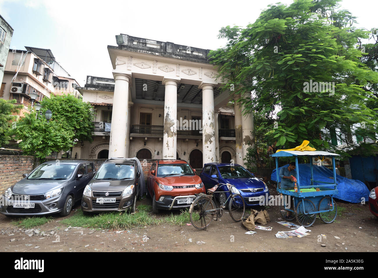 Nat Mandir (estd. Shobhabazar 1830) du Palais Royal. 35 Nabakrishna Raja Street. Kolkata, Bengale occidental, Inde. Banque D'Images