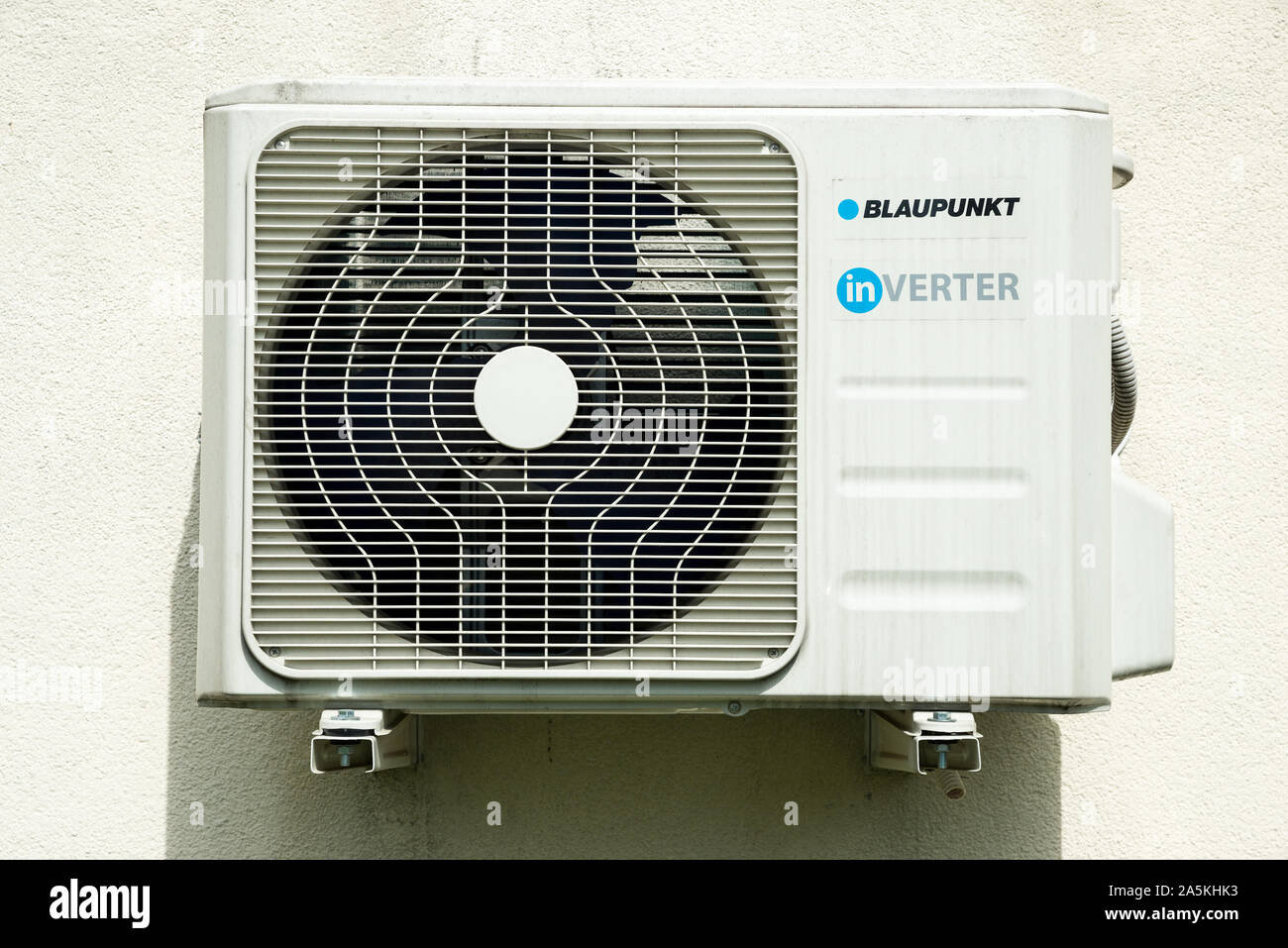 Unité d'air conditionné à l'extérieur d'un bâtiment Banque D'Images