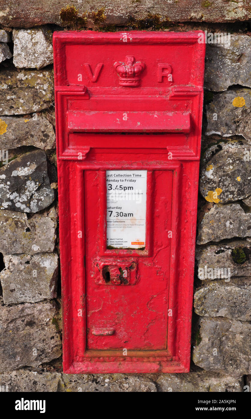 Victorian Post Box, Great Ormside, Cumbria Banque D'Images