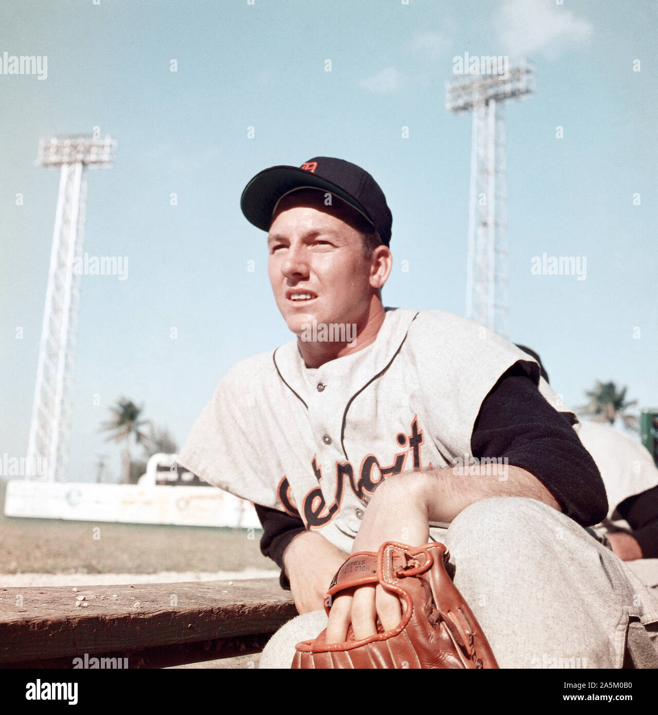 FL - Mars, 1957 : Al Kaline # 6 des Detroit Tigers est situé sur l'étang pas lors d'entraînement de printemps, mars 1957 circa jeu en Floride. (Photo de Hy Peskin) Banque D'Images
