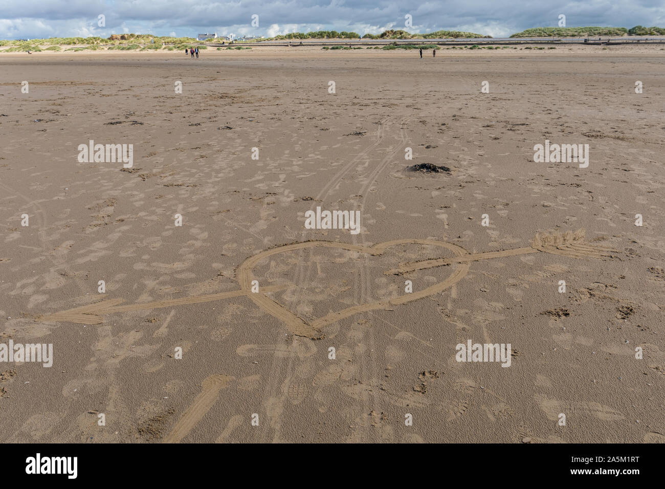 Fleche coeur dessin Banque de photographies et d’images à haute