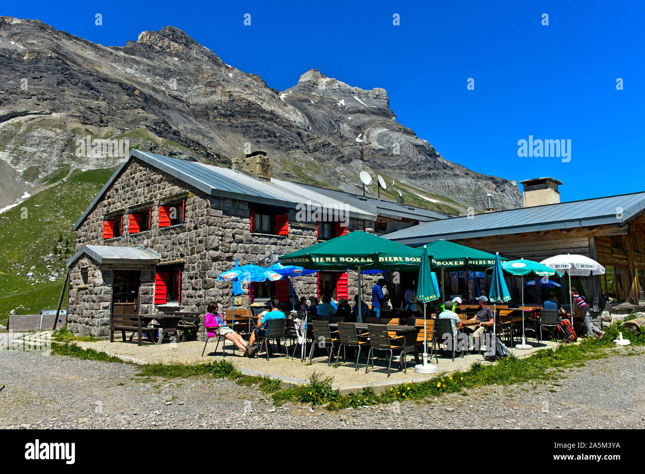 Mountain Inn Refuge Giacomini Anzeindaz Anzeindaz Alp, au pied du massif des Diablerets, Anzeinde, Bex, Vaud, Suisse Banque D'Images