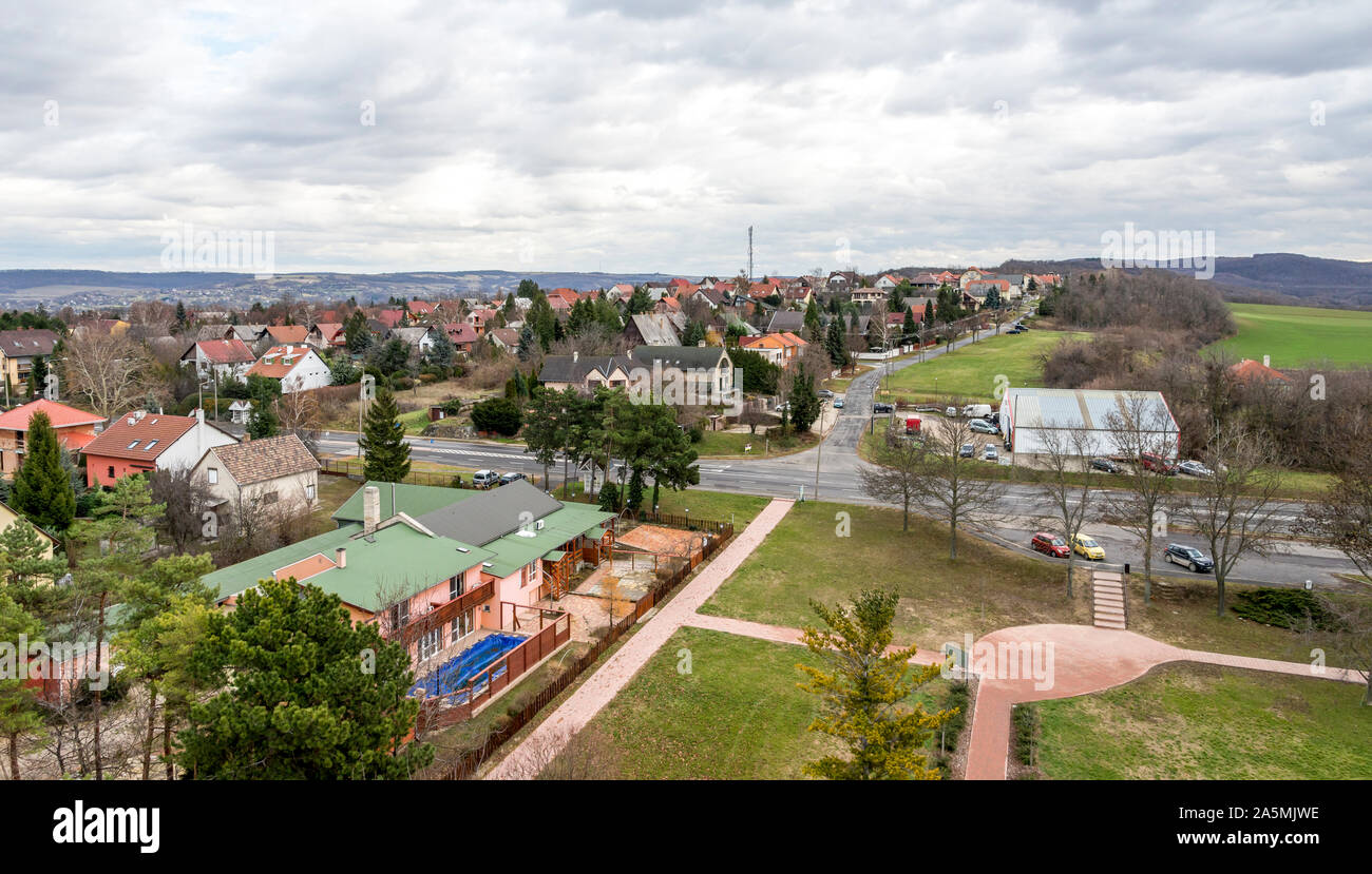 Une vue de zone résidentielle de Balatonfoldvar ville en hiver, Hongrie Banque D'Images