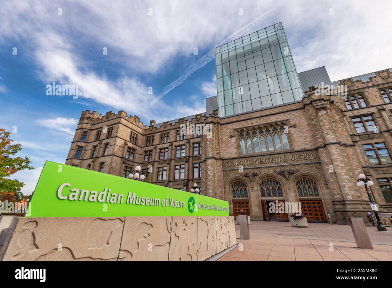 Ottawa, CA - 9 octobre 2019 : façade du Musée canadien de la Nature Banque D'Images