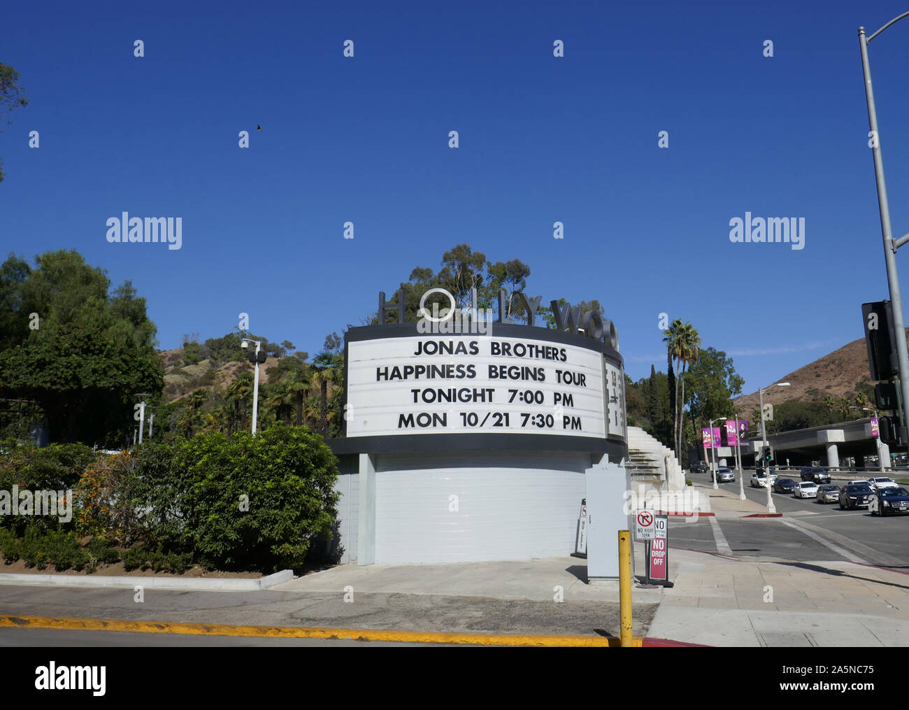 Hollywood, Californie, USA 20 octobre 2019 Une vue générale de l'atmosphère de Jonas Brothers Bonheur Tour commence le 20 octobre 2019 au Hollywood Bowl à Hollywood, Californie, USA. Photo de Barry King/Alamy Stock Photo Banque D'Images