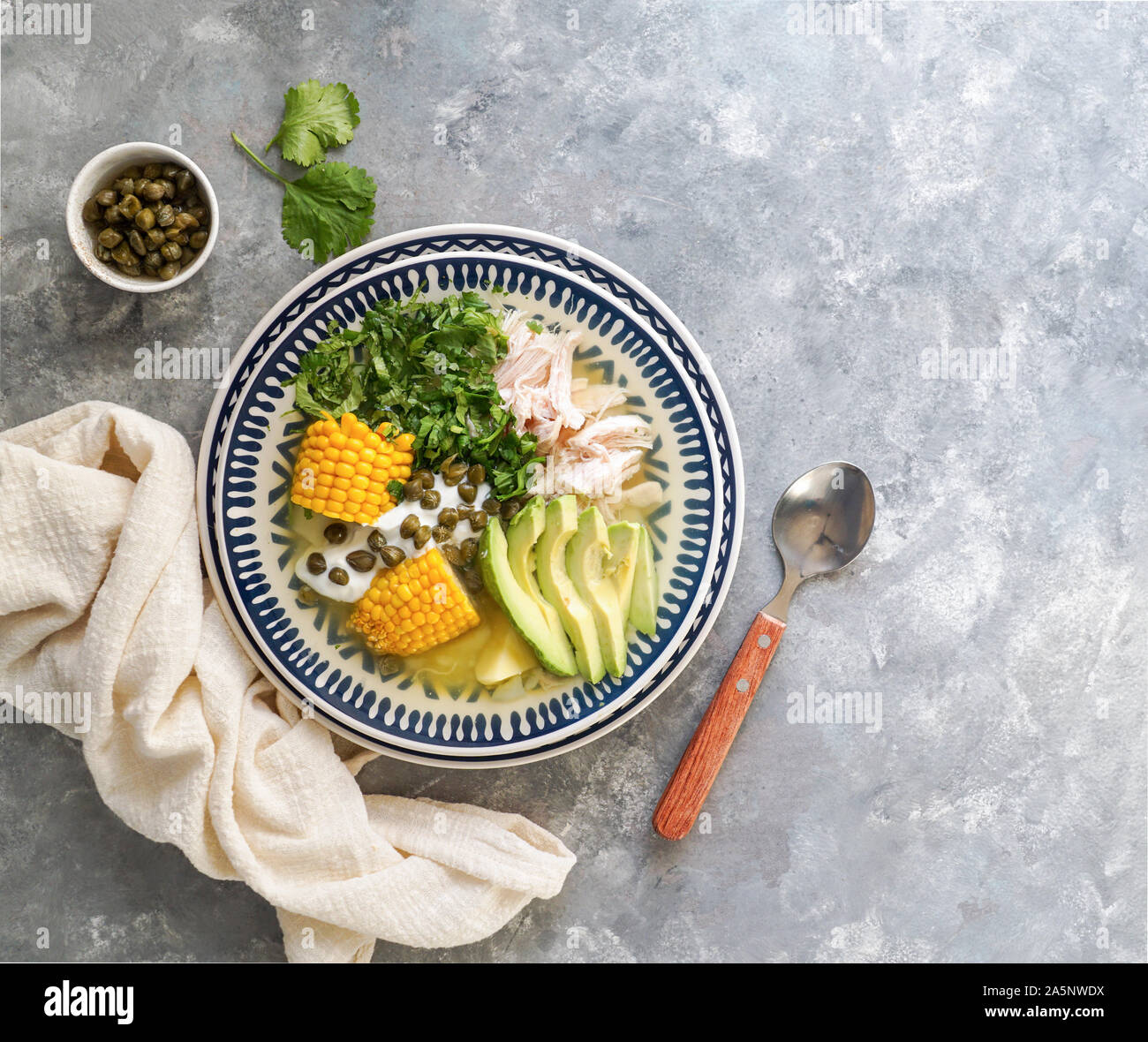 L'ajiaco Colombiano. patato commune soupe en Colombie, Cuba et le Pérou. L'Amérique latine Banque D'Images