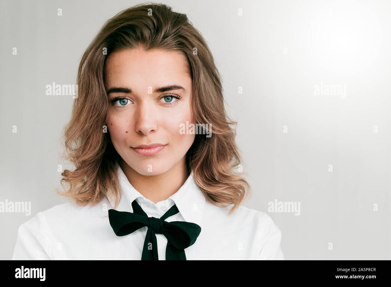 Portrait de jeune femme Banque D'Images