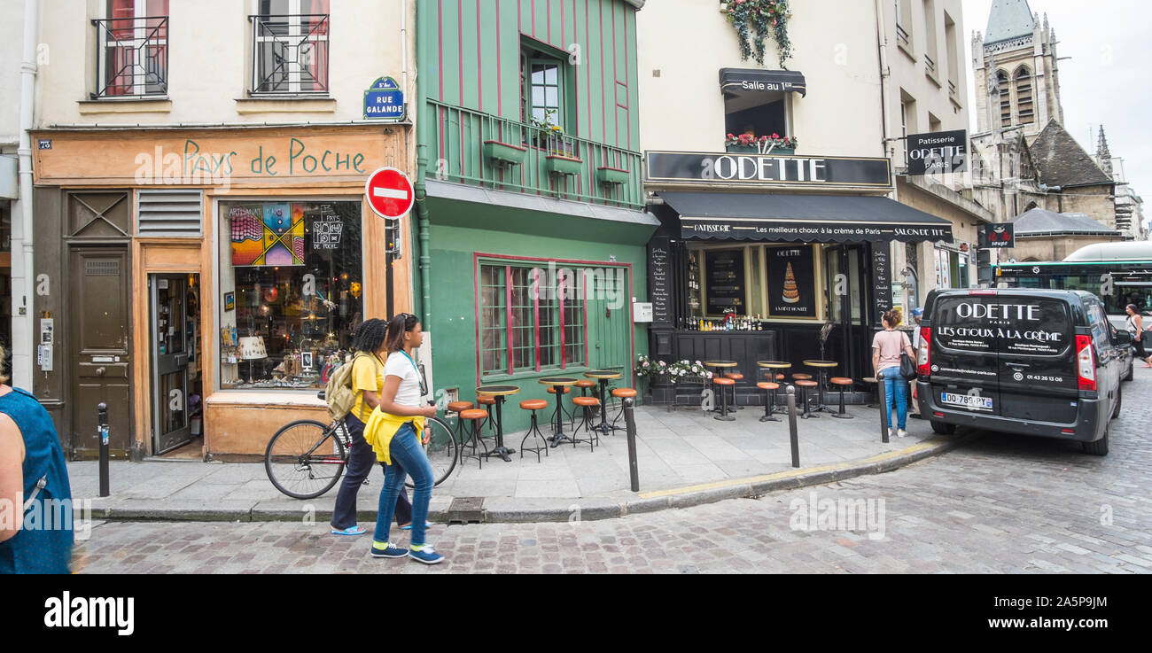 Scène de rue à la Sorbonne, rue Monge Banque D'Images