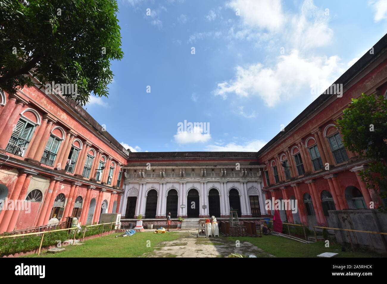 Cour intérieure de l'Shobhabazar Palais Royal (Gopinath Bari). 36 Nabakrishna Raja Street. Kolkata, Bengale occidental, Inde. Banque D'Images