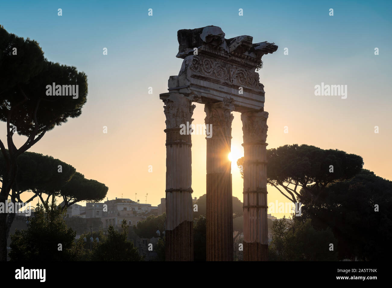 Forum romain au lever du soleil à Rome, Italie Banque D'Images