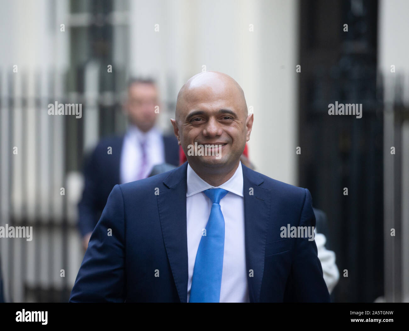 Sajid Javid, chancelier de l'Échiquier, les feuilles numéro 11 Downing Street pour une réunion. Banque D'Images