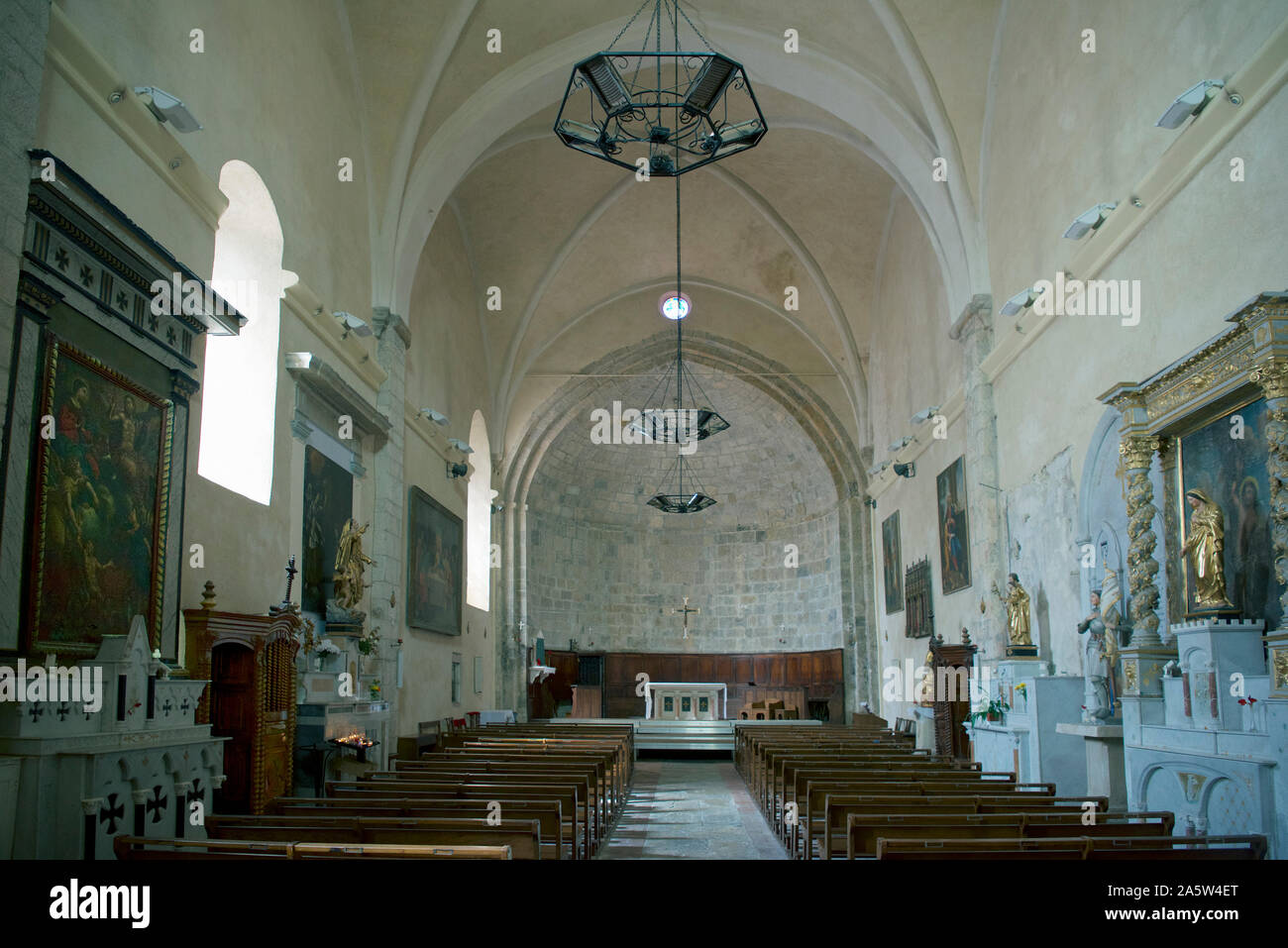 16e siècle l'intérieur de l'église Saint Leger Seillans Provence France Banque D'Images