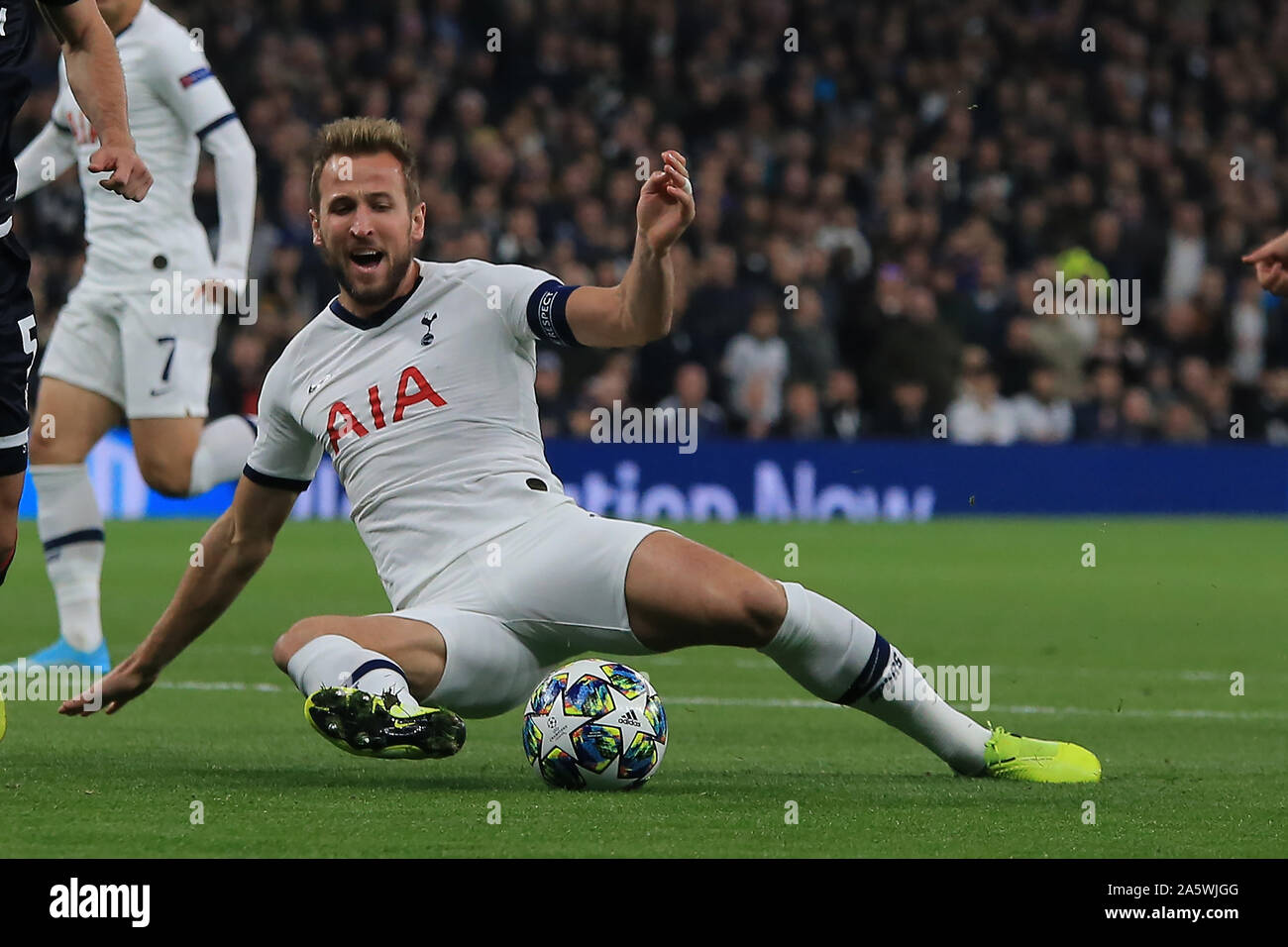 Londres, Royaume-Uni. 22 octobre, 2019. Tottenham's Harry Kane au cours de l'UEFA Champions League match entre Tottenham Hotspur et l'étoile rouge de Belgrade, à Tottenham Hotspur Stadium, Londres, en Angleterre. Credit : España/Alamy Live News Banque D'Images