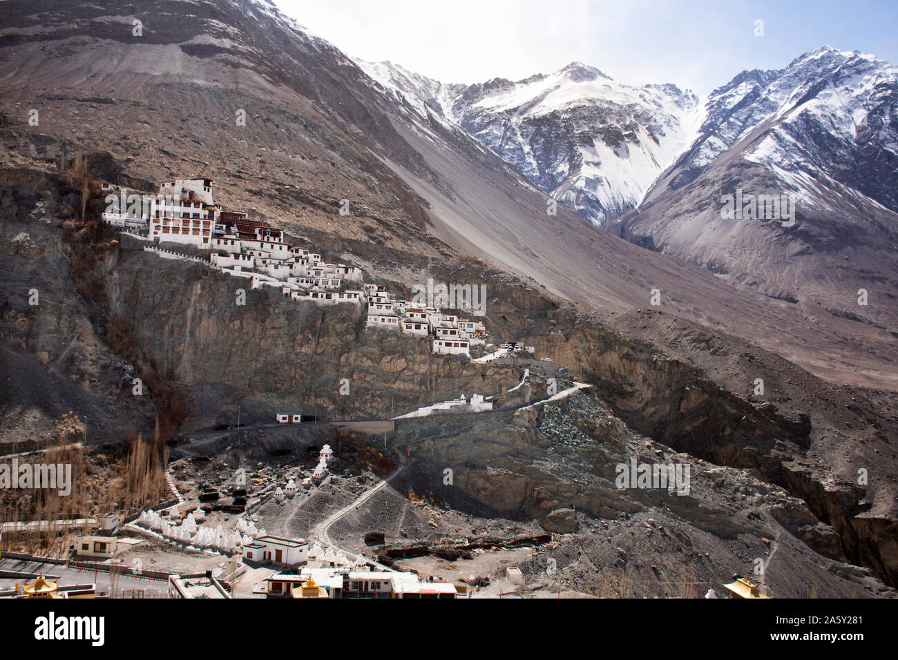 Monastère de Diskit Galdan Tashi Chuling Gompa Trekking dans le village de ou , Hundar tehsil nubra valley tout en hiver pour les voyageurs et les gens tibétains vi Banque D'Images