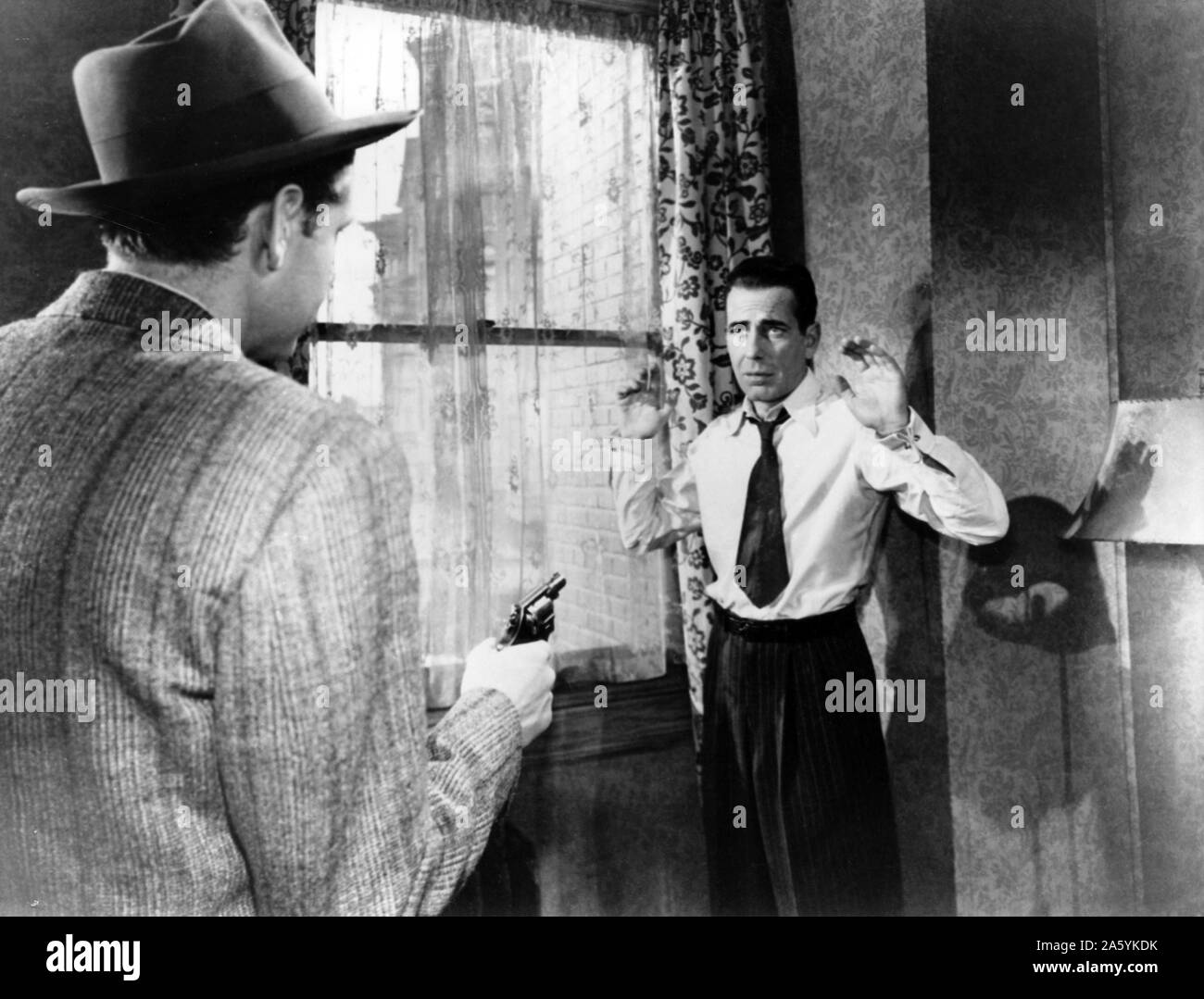 Dark Passage Année : 1947 USA Réalisation : Delmer Daves Clifton Young, Humphrey Bogart Banque D'Images