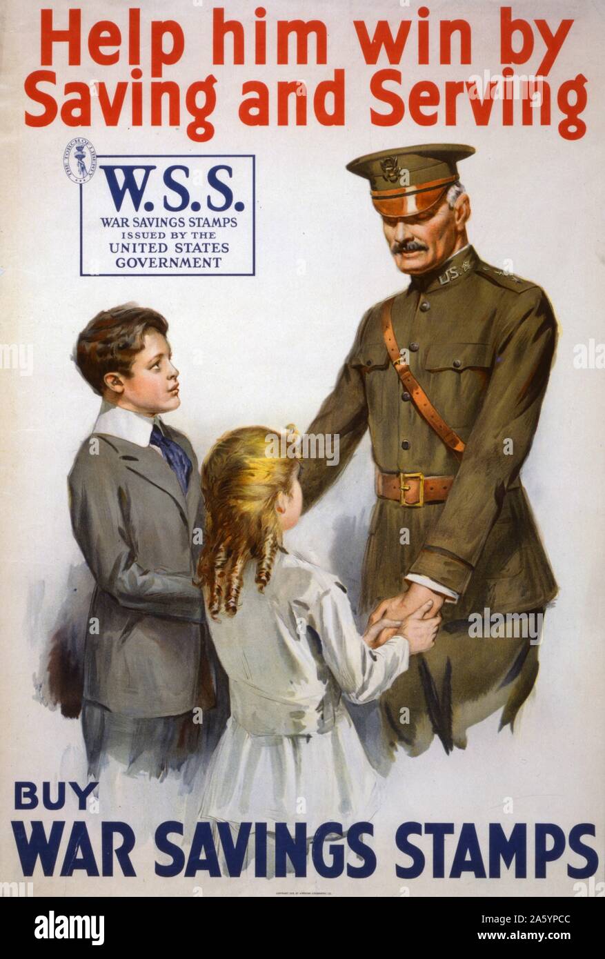 La Seconde Guerre mondiale, l'une affiche annonçant l'achat de timbres d'épargne de guerre. Un soldat est représenté les mains jointes avec deux enfants. Datée 1918 Banque D'Images