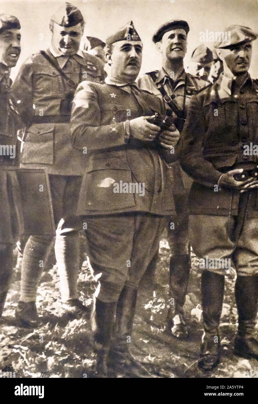 Le Général Francisco Franco à la bataille de l'Ebre a été la plus longue et plus grande bataille de la guerre civile espagnole. Il a eu lieu entre juillet et novembre 1938, avec des combats principalement concentrés dans deux domaines sur le cours inférieur du fleuve Ebro Banque D'Images Le Général Francisco Franco à la bataille de l'Ebre a été la plus longue et plus grande bataille de la guerre civile espagnole. Il a eu lieu entre juillet et novembre 1938, avec des combats principalement concentrés dans deux domaines sur le cours inférieur du fleuve Ebro Banque D'Images