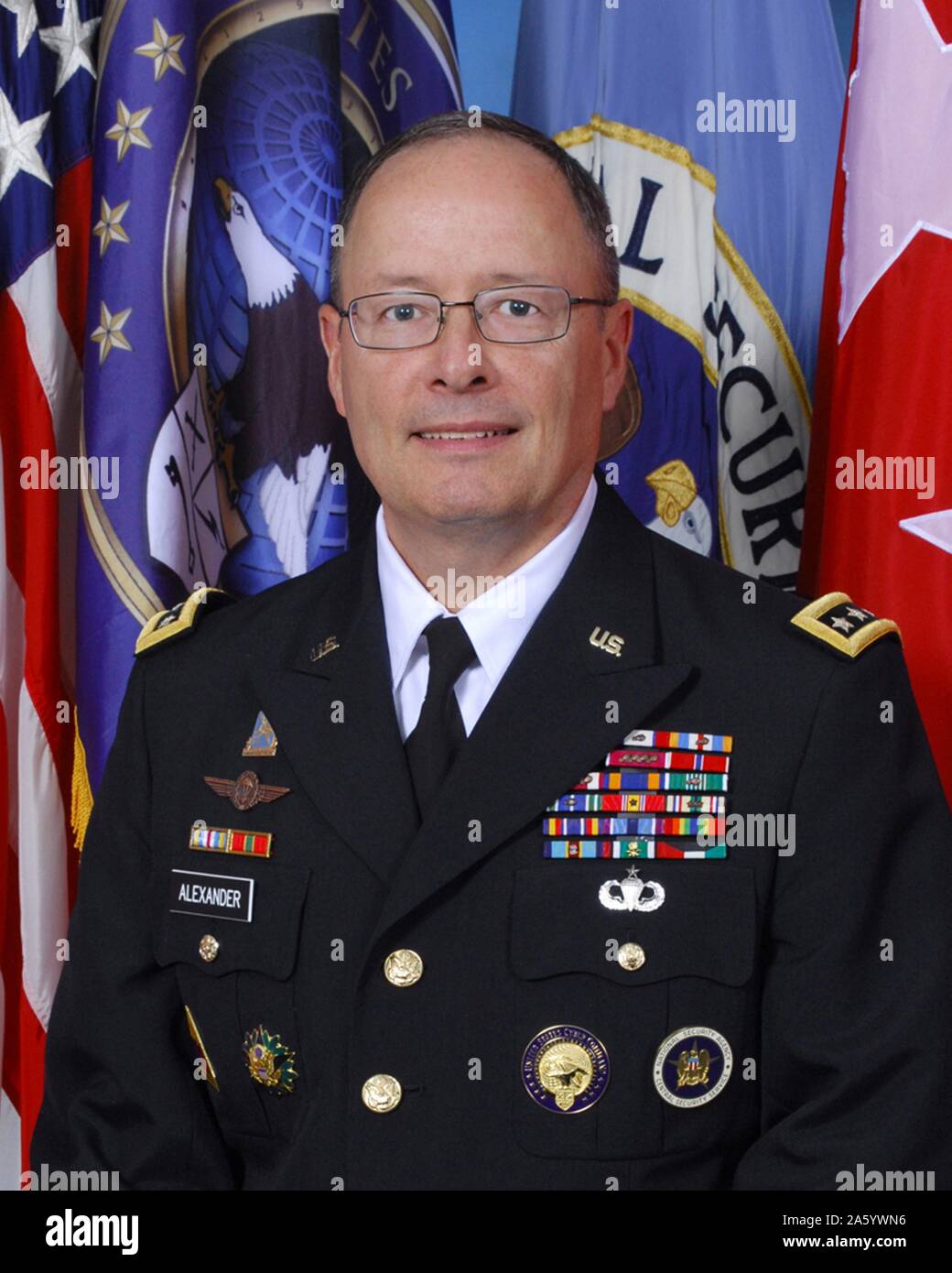 Général Keith Brian Alexander (né le 2 décembre 1951) a pris sa retraite Directeur de l'Agence nationale de sécurité (DIRNSA) 2005-2014 Banque D'Images