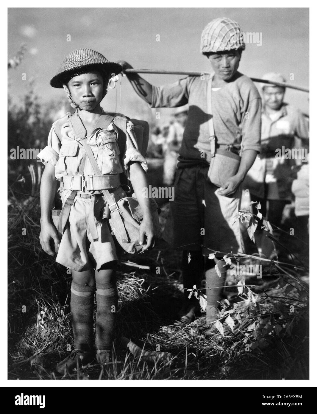 Photographie d'un enfant soldat chinois. Datée 1941 Banque D'Images