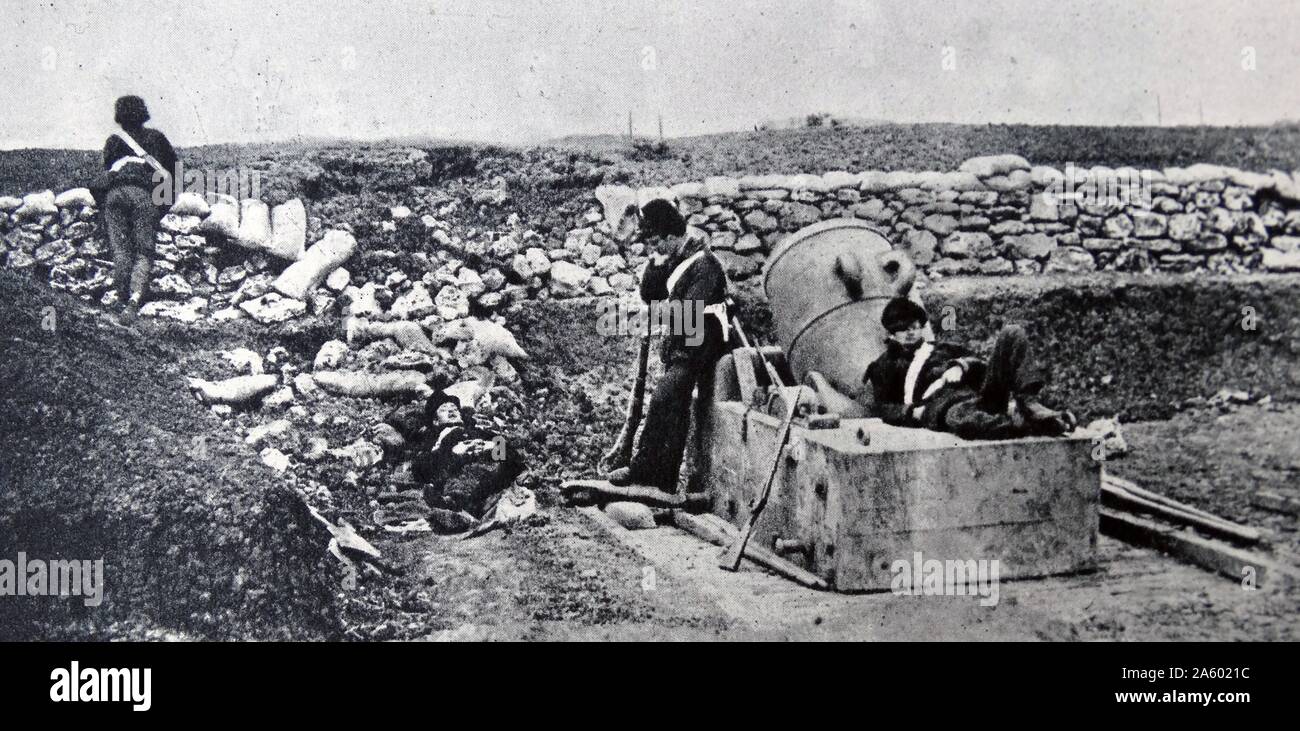 Guerre de Crimée 1853-55 ; une journée tranquille dans un mortier, la batterie par pioneer photographe de guerre, Roger Fenton Banque D'Images
