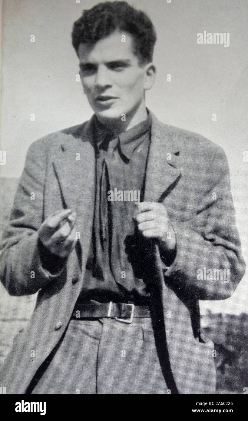 Rupert John Cornford (27 décembre 1915 - 28 décembre 1936) fut un communiste. arrière-petit-fils de Charles Darwin. membre de la Brigades Internationales. est mort en combattant pendant la guerre civile espagnole, à Lopera, près de Cordoue. Banque D'Images Rupert John Cornford (27 décembre 1915 - 28 décembre 1936) fut un communiste. arrière-petit-fils de Charles Darwin. membre de la Brigades Internationales. est mort en combattant pendant la guerre civile espagnole, à Lopera, près de Cordoue. Banque D'Images