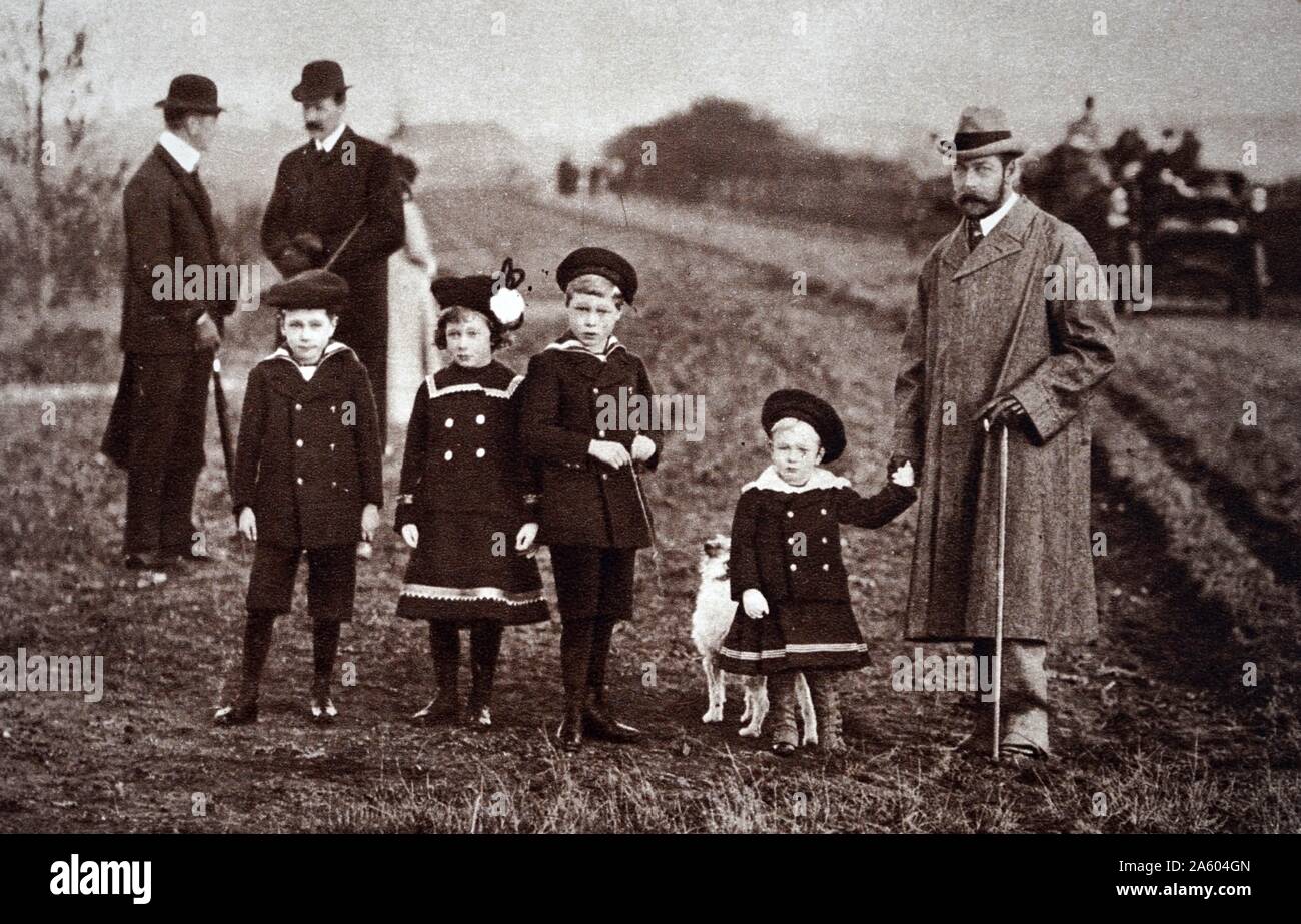 Photo de Prince Albert Frederick Arthur George (1895-1952), le Prince Henry, duc de Gloucester (1900-1974), Mary, Princesse royale et comtesse de Harewood (1897-1965) et le Prince George, duc de Kent (1902-1942). En date du 20e siècle Banque D'Images