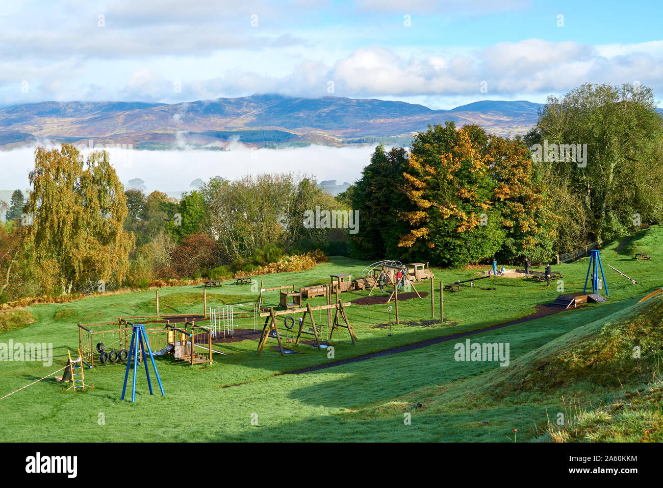 Une aire de jeu pour les enfants au sein de l'Auchingarrich Wildlife Centre dans le Perthshire, à proximité d'un village de Comrie, Ecosse Banque D'Images