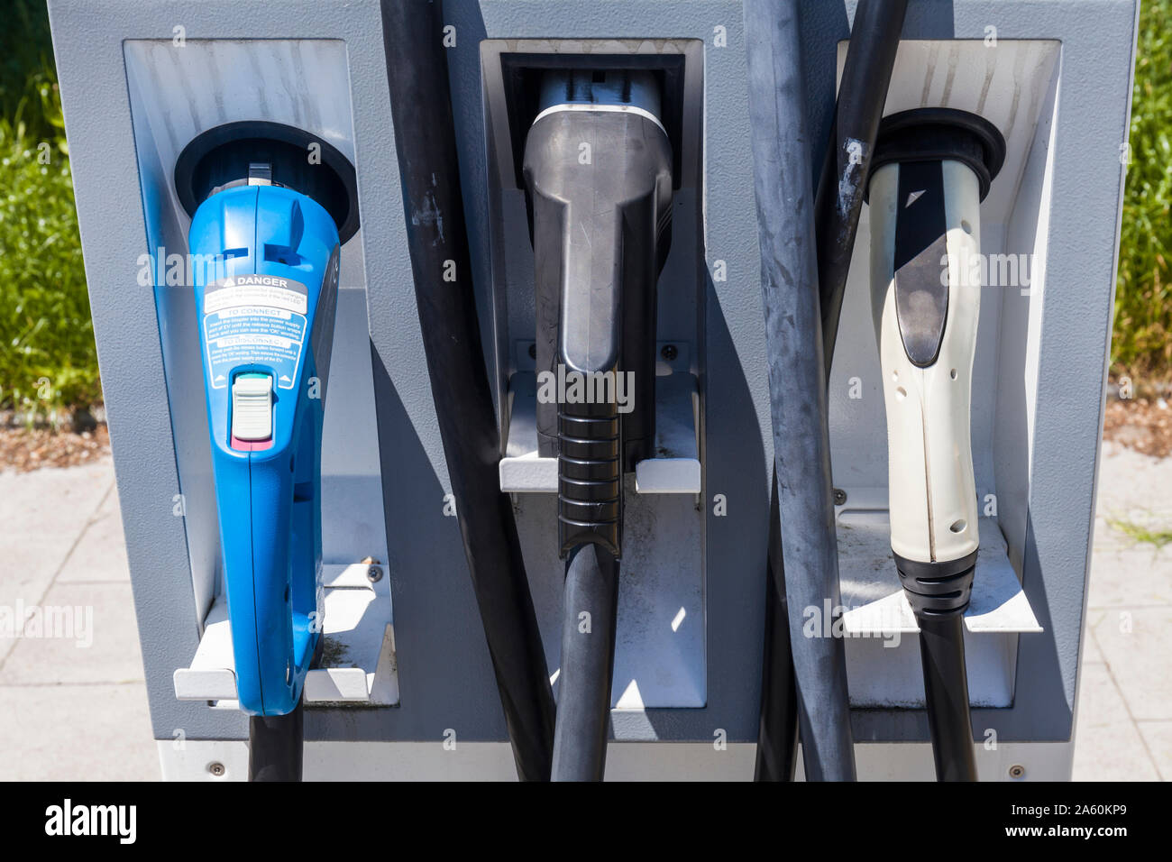 La station de recharge de véhicules électriques à l'autoroute Banque D'Images